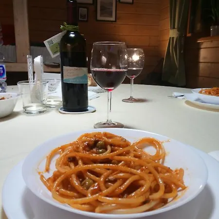 Rifugio Il Ginepro Dell'etna Chalet *